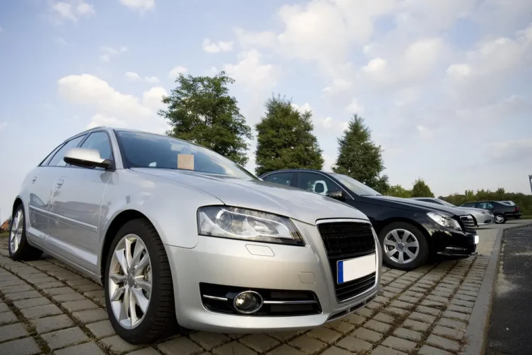 Which Volvo XC90 Trim Is Best to Buy Used?